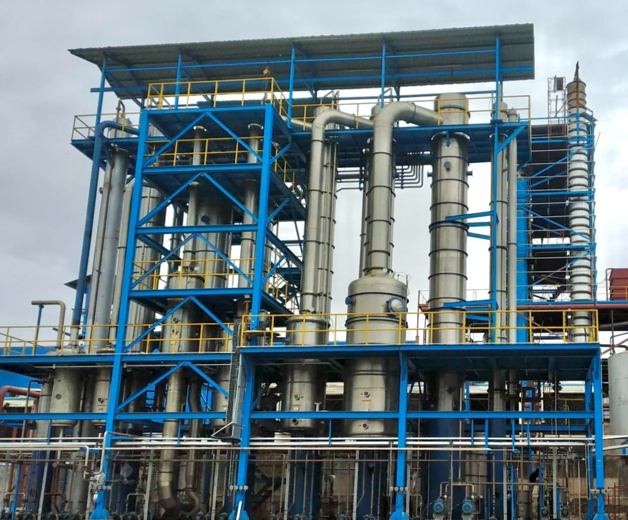 We have established phenomenal design and process expertise, as well as proficiency in manufacturing and execution of turnkey ZLD projects. With the most efficient plants in the market, we have received several awards for our innovative Zero Liquid Discharge (ZLD) technologies and their equally innovative application to a range of industries facing serious water pollution issues.